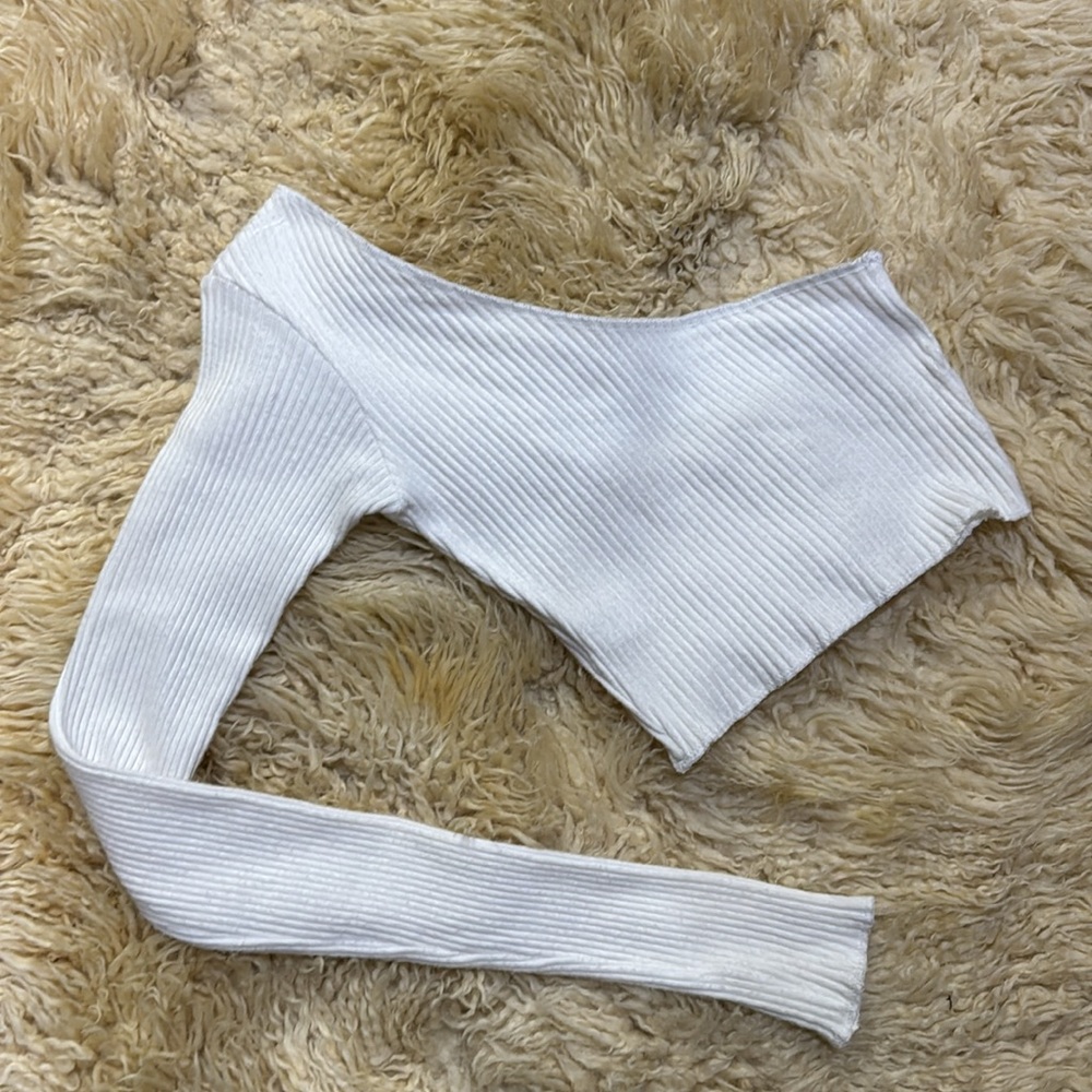 ARE YOU AM I White Ribbed One-Shoulder Top